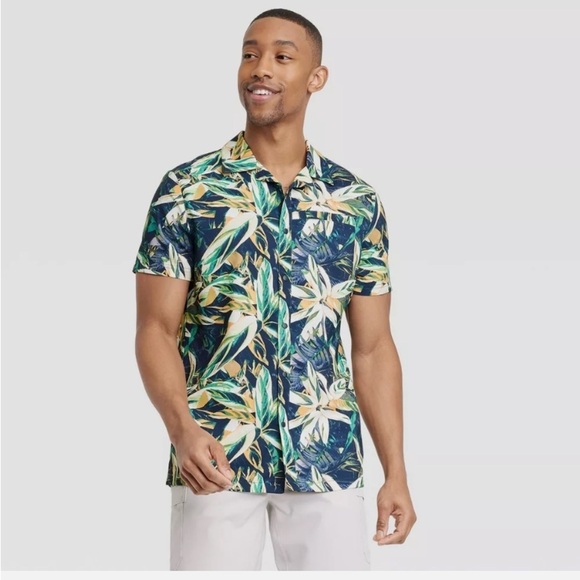 All In Motion Men's Resort Button
Down Shirt Casual Collared T-Shirt
UPF50+ new - Picture 1 of 3